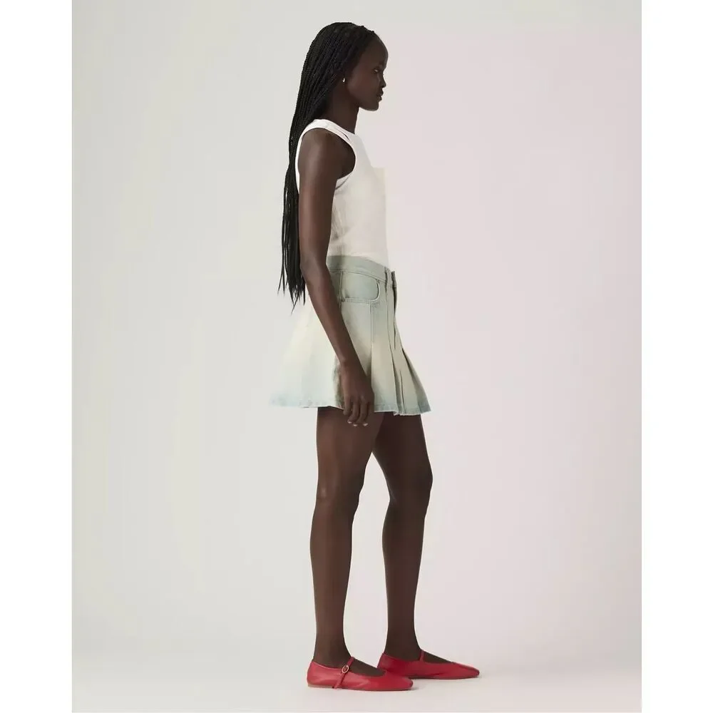 Levi’s Pleated Mini Skirt On Blast Light Wash 29